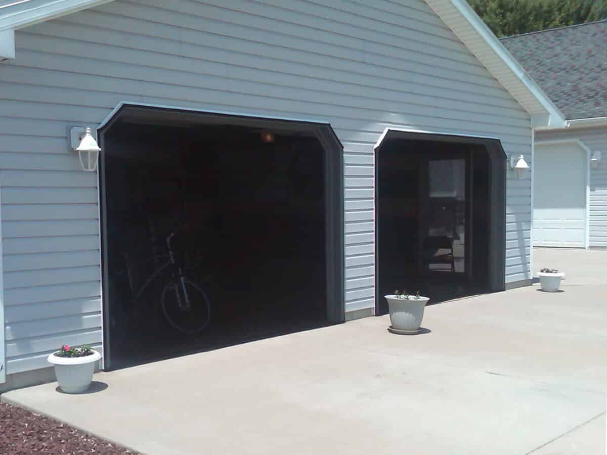 Retractable Garage Door Bug Screens